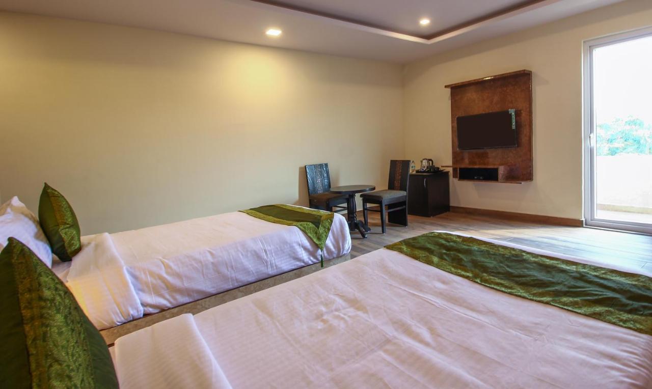 Treebo Address Inn, Banjara Hills Hajdarábád Exteriér fotografie